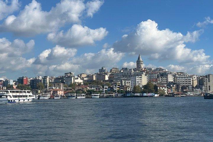 Private Dolmabahce Palace, Bosphorus Cruise & Spice Bazaar Tour