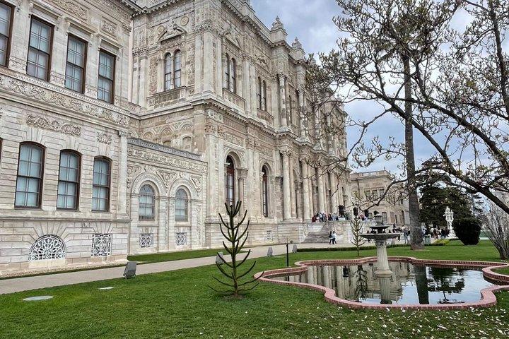 Private Dolmabahce Palace, Bosphorus Cruise & Spice Bazaar Tour
