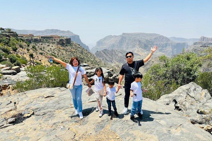 Tour di condivisione a Nizwa Fort & Souq, Birkat Al Mouz & Jebel Akhdar
