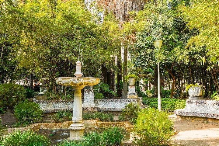 Malaga Scavenger Hunt & Highlights Self-Guided Walking Tour