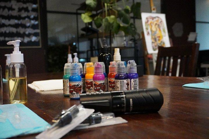 アムステルダムのインク体験でタトゥーアーティストになろう