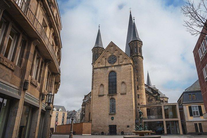 Bonn Scavenger Hunt & Highlights Self-Guided Walking Tour