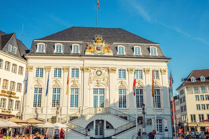 Bonn búsqueda del tesoro & Highlights tour a pie autoguiado