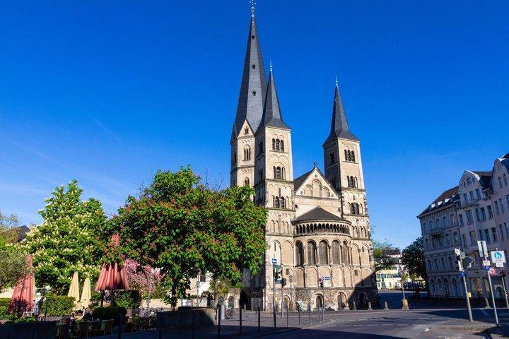 Bonn búsqueda del tesoro & Highlights tour a pie autoguiado