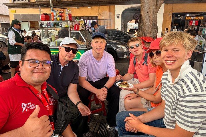 リマ：屋台料理、地元の味、セビーチェ、ピスコサワー