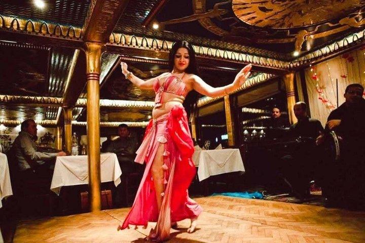 Luxury Cairo Nile Dinner Cruise with Buffet and Belly Dance Show