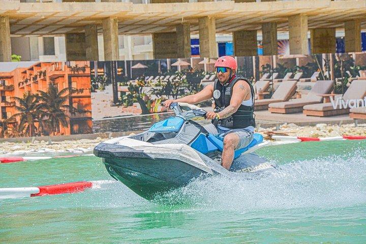 Jet sKI Downtown