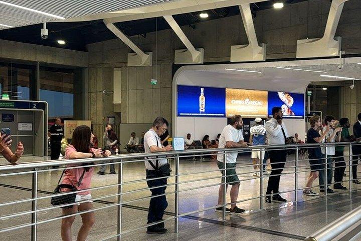 CDG/ORYからディズニーランド/パリ/ヴェルサイユへの確実な送迎
