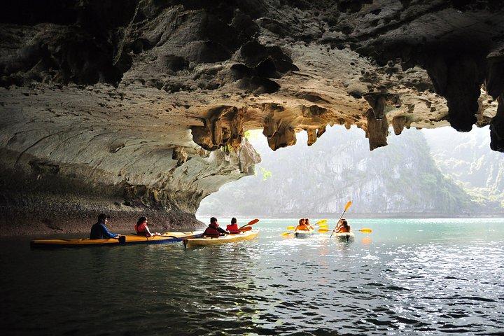 Ha Long Bay Day Cruise: Sung Sot Cave, Kayak & Jacuzzi from Hanoi