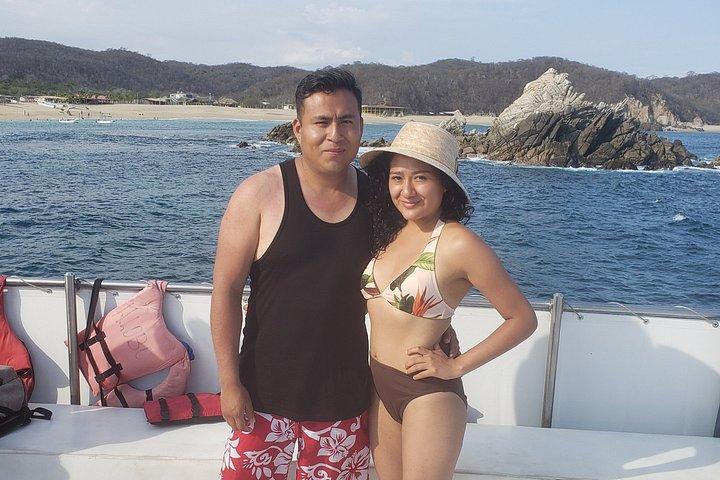 Travel from Oaxaca to Puerto Escondido by private service without lines