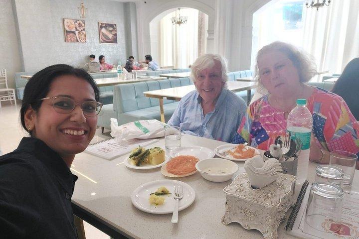 Kulinarisches Erlebnis : Food Tour oder Kochkurs von Einheimischen