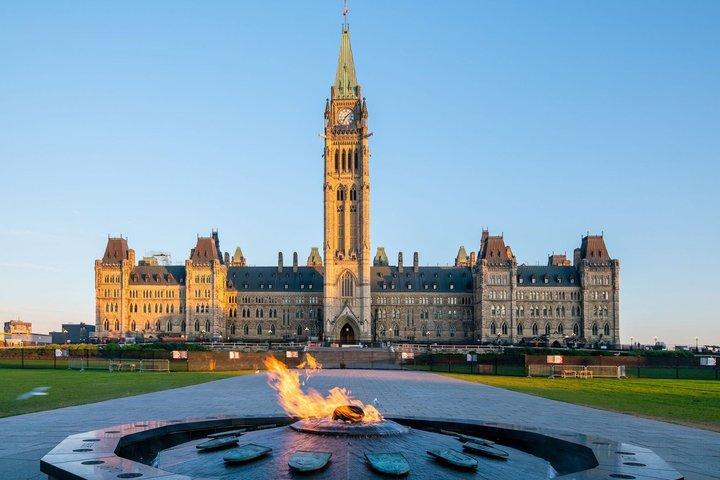 Ottawa caça ao tesouro & Highlights tour a pé autoguiado