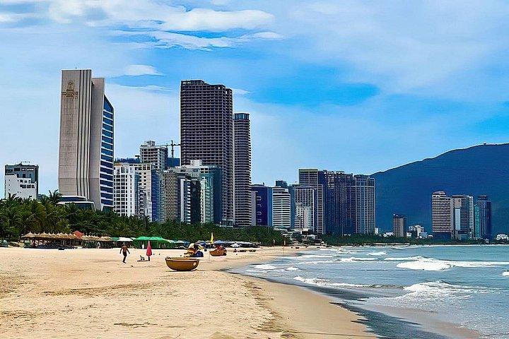 ホーチミン市からヴンタウビーチへの日帰り旅行