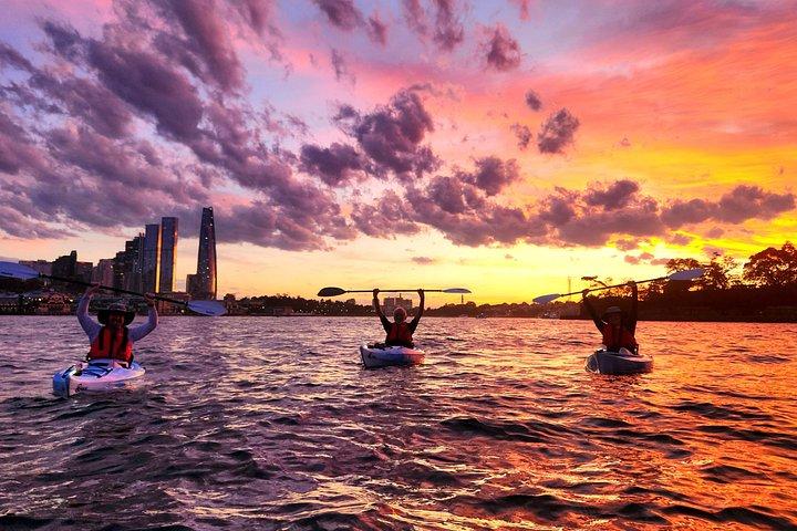 Sydney Sunset Kayaking Experience for Small Groups