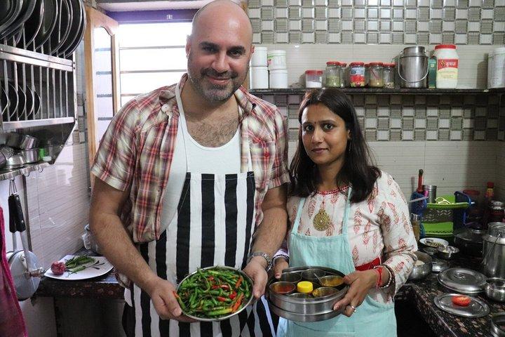 Culinary Experience: Food Tour or Cooking Class by Locals
