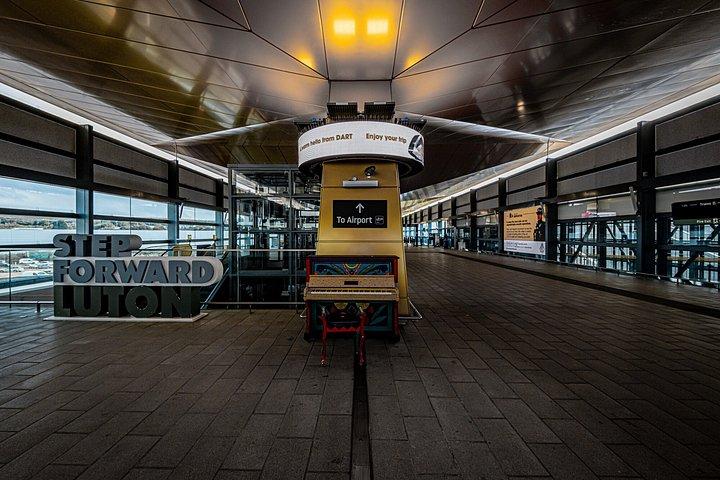 ルートン空港とロンドン間のルートン列車送迎