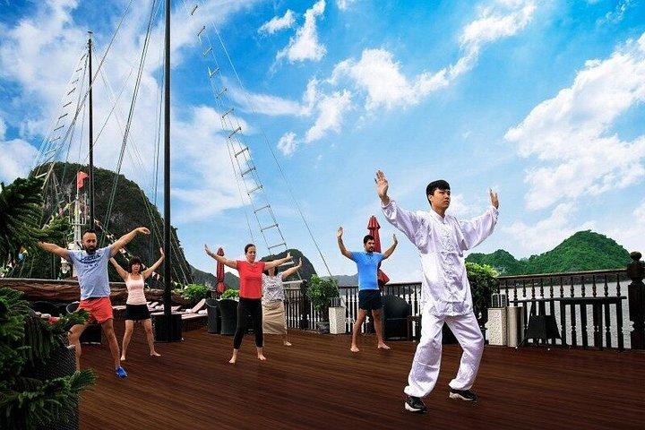 ハノイ ニンビン ランハー湾 3日間 2泊 グループツアー