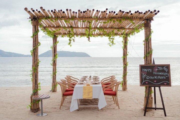 Phuket Romantic Beach Dinner with International Set Menu
