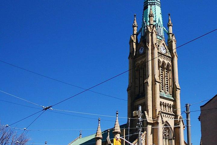 Toronto Self-Guided Walking Tour with Audio and Quiz
