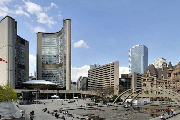 Toronto Self-Guided Walking Tour with Audio and Quiz