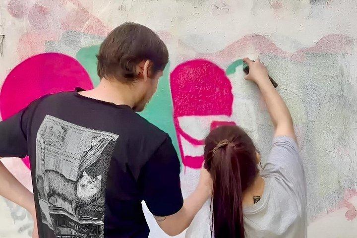 プライベートガーデンで地元アーティストとイスタンブールグラフィティ体験