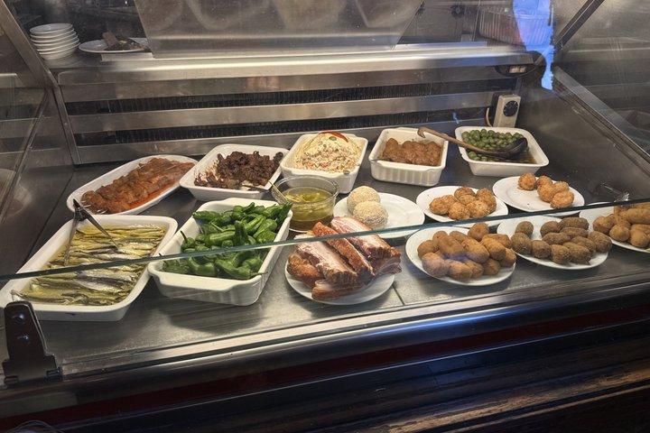タパス、ワイン、カタルーニャの伝統を味わうバルセロナ