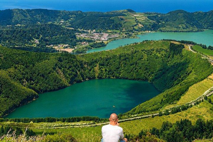 Private Tour Seven Cities, Fire Lagoon & Pineapple Plantation
