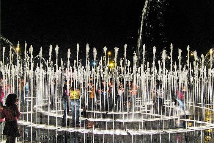 リマでの夜の噴水ショー（ホテル送迎付き）