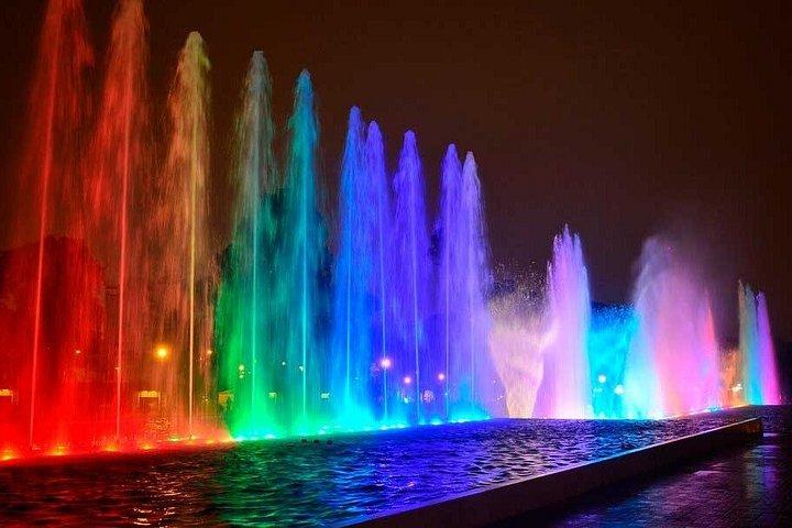 リマでの夜の噴水ショー（ホテル送迎付き）