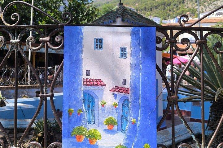 Chefchaouen painting class with a local