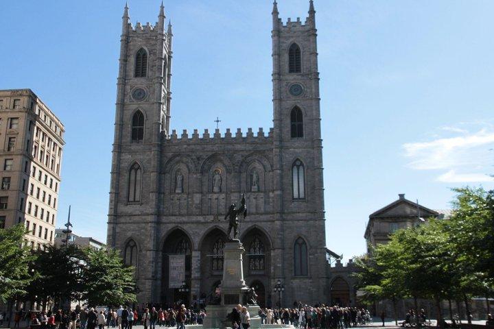 Vecchia Québec caccia al tesoro & tour a piedi autoguidato