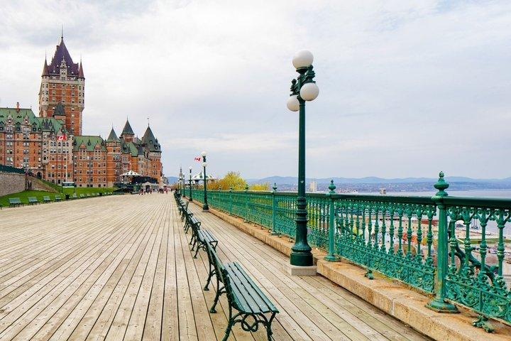 Vecchia Québec caccia al tesoro & tour a piedi autoguidato