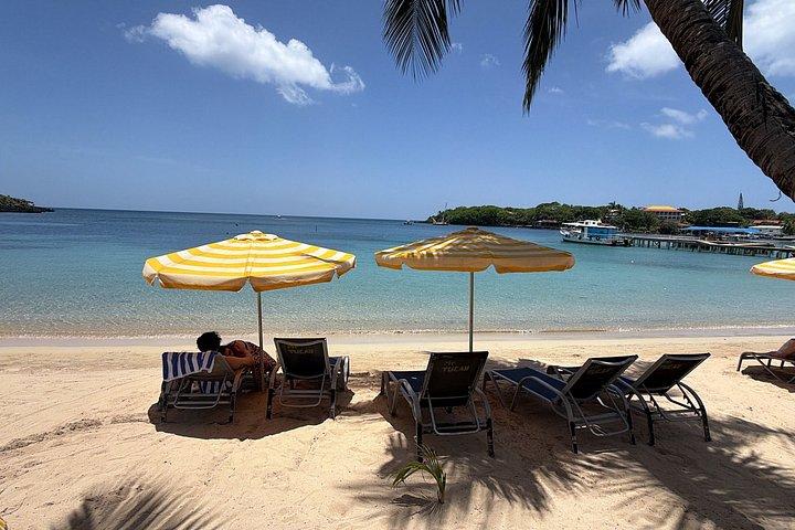 Roatan West End Beach Break with Private Transfer