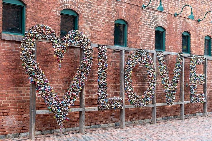 Distillery District Private Guided Tour