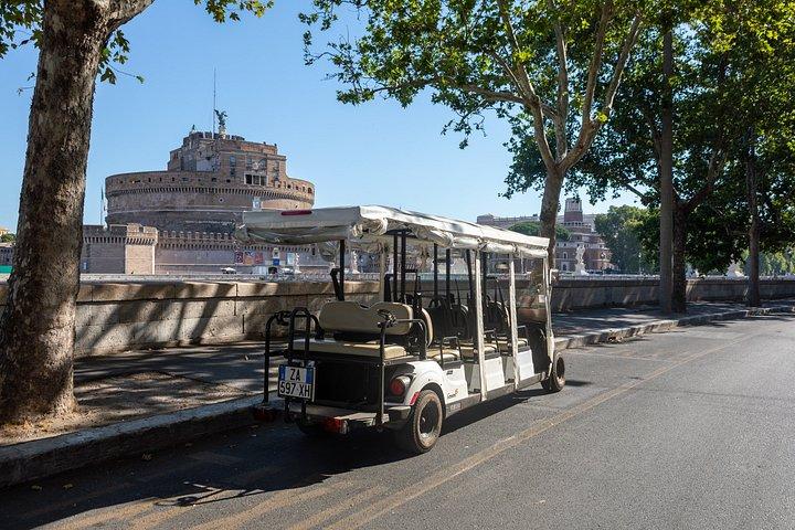 ローマ パノラマ ゴルフカートツアー コーヒーとジェラートで隠れた名所を巡る旅