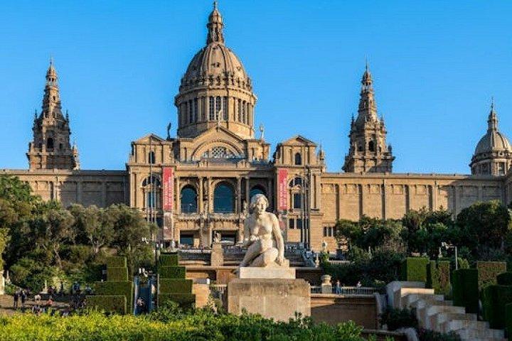 カタルーニャ美術館 バルセロナの美術館チケット