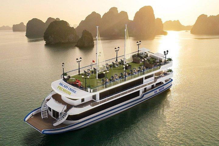 ハノイ：アルカディ豪華クルーズハロン湾日帰りツアー（ビュッフェランチ付き）
