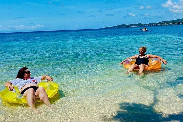 Bradys Cay Private Island Escape with Chocolate Sample