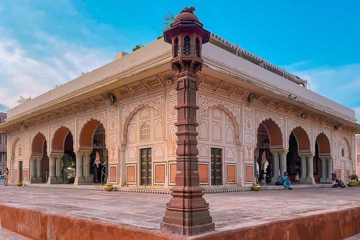 4 Hours Jaipur City Walking Tour