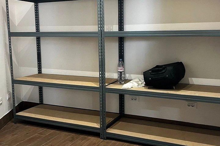Ocean Life secure storage and luggage storage - Tenerife