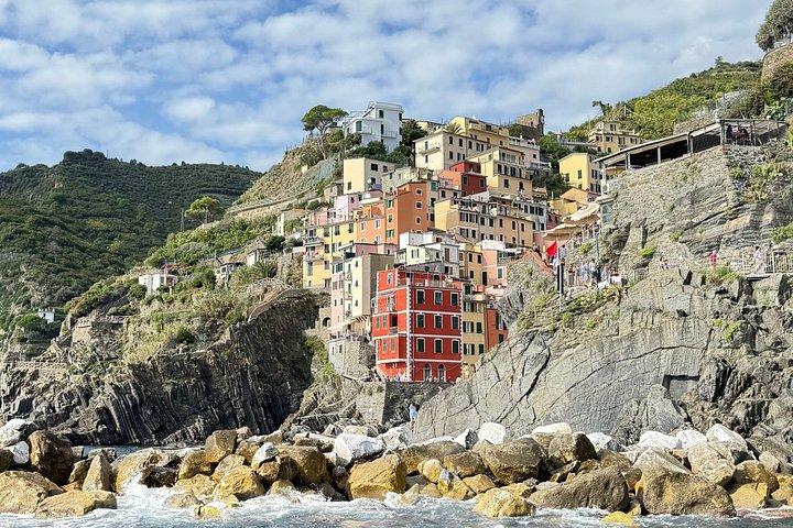 Cinque Terre Private Guided Day Tour by Car