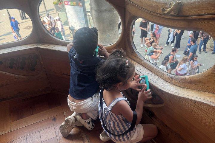 Modernism Detectives Treasure Hunt with Ceramic Workshop