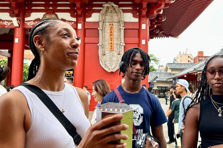 東京 : 浅草散策ツアー 隅田川から浅草寺へ