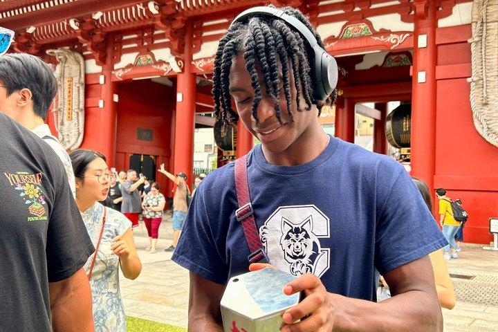 Tokyo: Asakusa Walking Tour -Sumida River to Senso-ji Temple