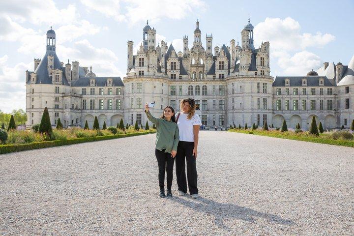 Loire Valley Castles Day Trip with Audio Guided Option from Paris