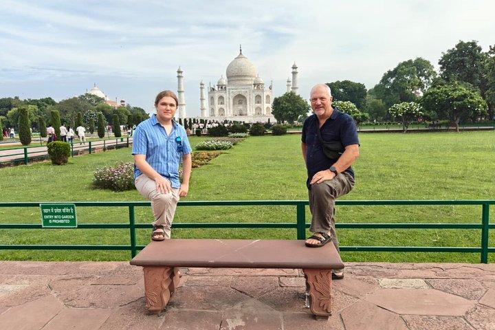 From Delhi: Taj Mahal & Agra Private Day Trip With 5 Star Meal