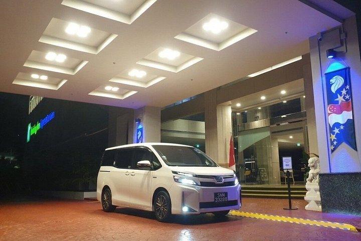 シンガポールチャンギ空港プライベートMPV運転手送迎SVライド