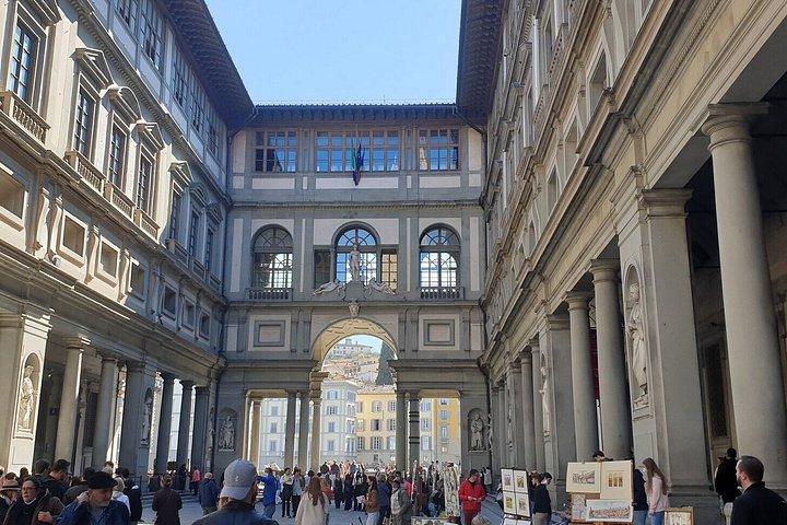 Michelangelo’s David, Accademia & Uffizi Small Group Tour