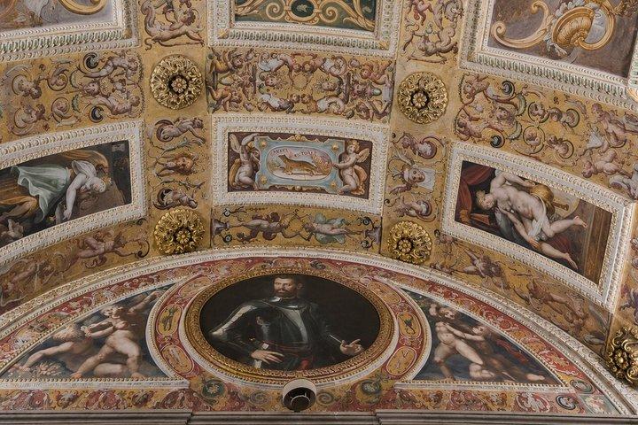 フィレンツェのヴェッキオ宮殿美術館小グループツアー