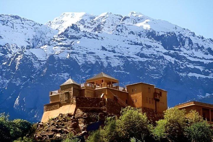 Excursão pelas Montanhas Atlas a partir de Marrakech com um Guia